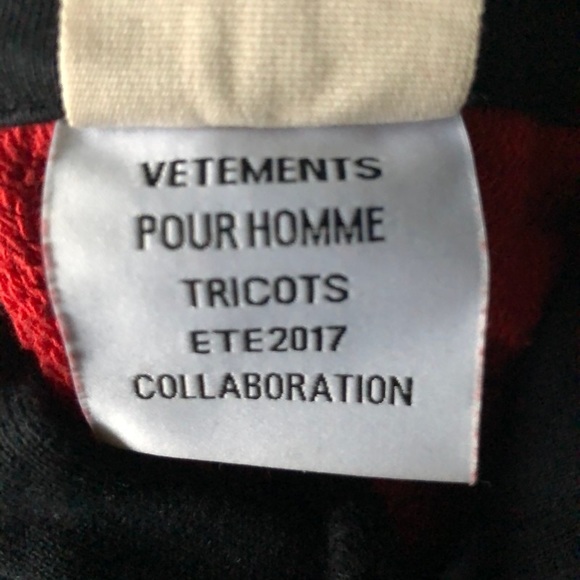 VETEMENTS ANTWERP CHAMPION HOODIE - Picture 2 of 6
